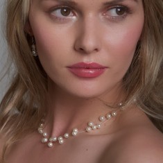 p-3577-floatingpearlnecklace.jpg