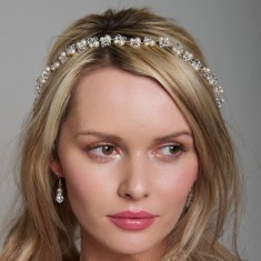p-3715-weddingwirehairvine_01.jpg