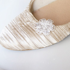 p-4046-rhinestonedlowershoeclips.jpg