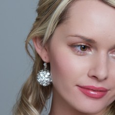 p-3798-elizabethbridalearrings_01.jpg